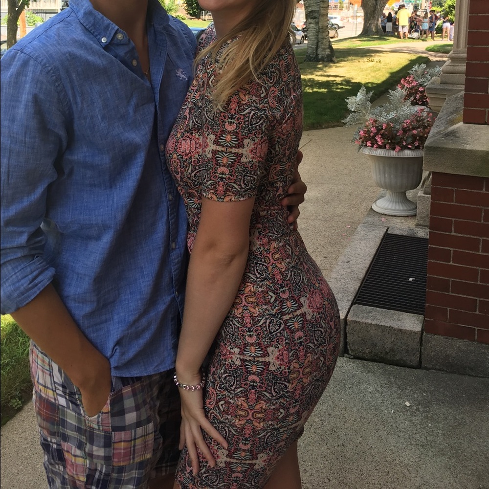 LuLaRoe- Body Con T-Shirt Dress